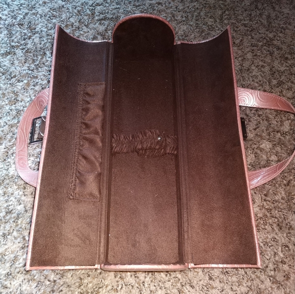 Wine caddy! Like-new condition - Picture 7 of 8